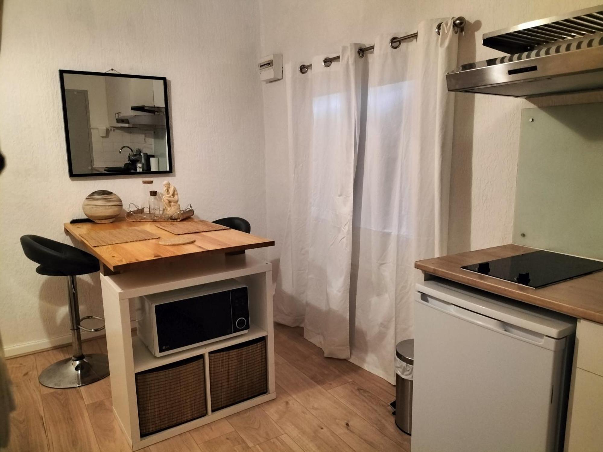 Studio Avec Parking Tout A Pied Et Calme Bandol Exterior foto