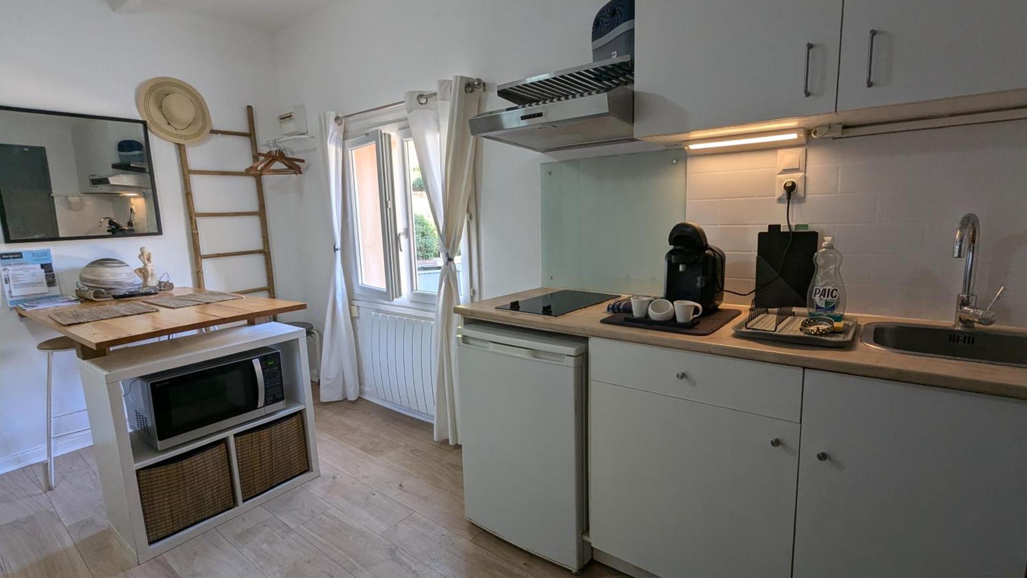Studio Avec Parking Tout A Pied Et Calme Bandol Exterior foto